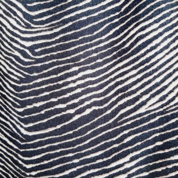 JOE FRESH | Peplum Spaghetti Strap Tank Top B&W Abstract Animal Pattern Sz 1X - Picture 7 of 13